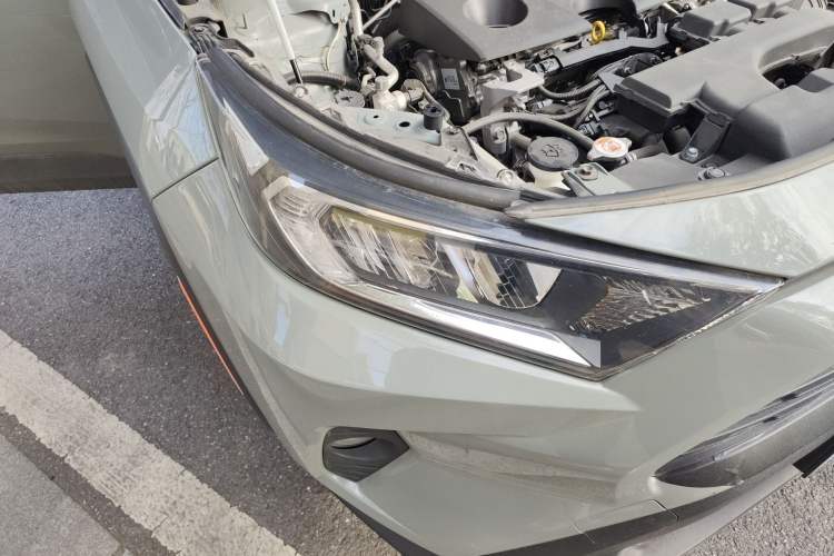 Used Toyota RAV4 2021 2.0L CVT Two-Wheel Drive Fashion Edition Right Front Headlight