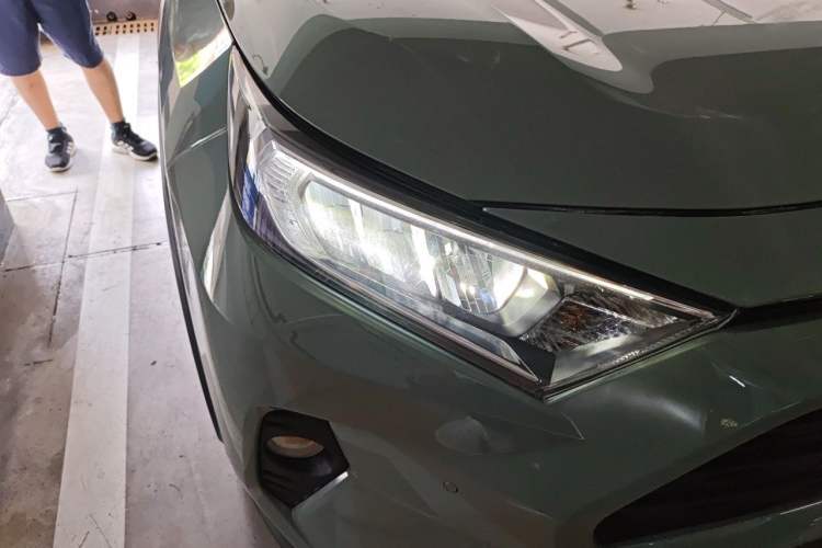 Used Toyota RAV4 2021 2.0L CVT Two-Wheel Drive Urban Edition Right Front Headlight