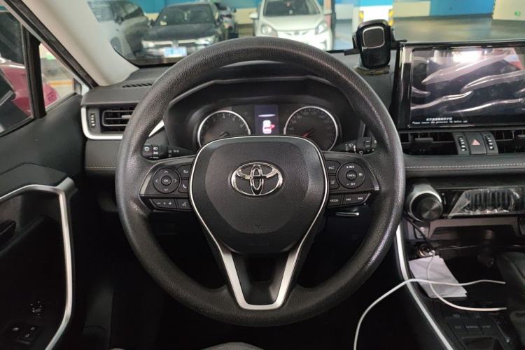 Used Toyota RAV4 2021 2.0L CVT Two-Wheel Drive Urban Edition Steering Wheel