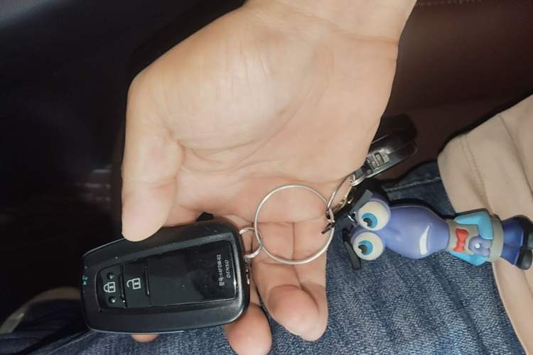 Used Toyota RAV4 2021 2.0L CVT Two-Wheel Drive Fashion Edition Vehicle Key