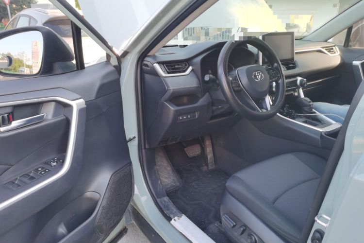 Used Toyota RAV4 2021 2.0L CVT Two-Wheel Drive Fashion Edition Driver Seat