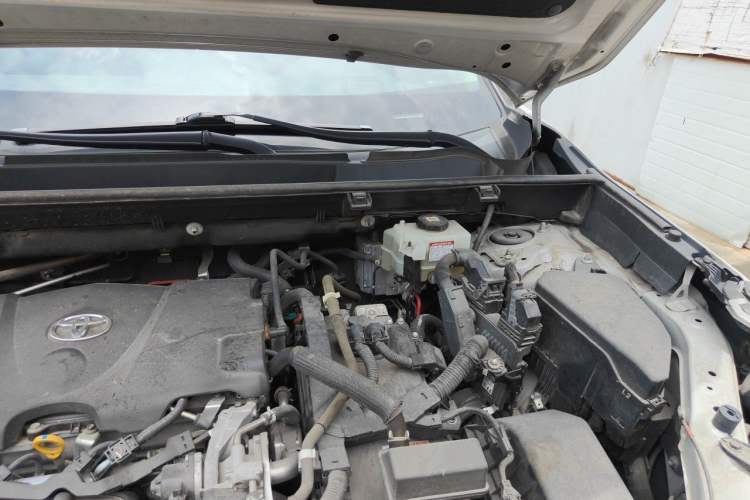 Used Toyota RAV4 2021 Dual-Engine 2.5L E-CVT Two-Wheel Drive Elite Edition Engine Bay Left