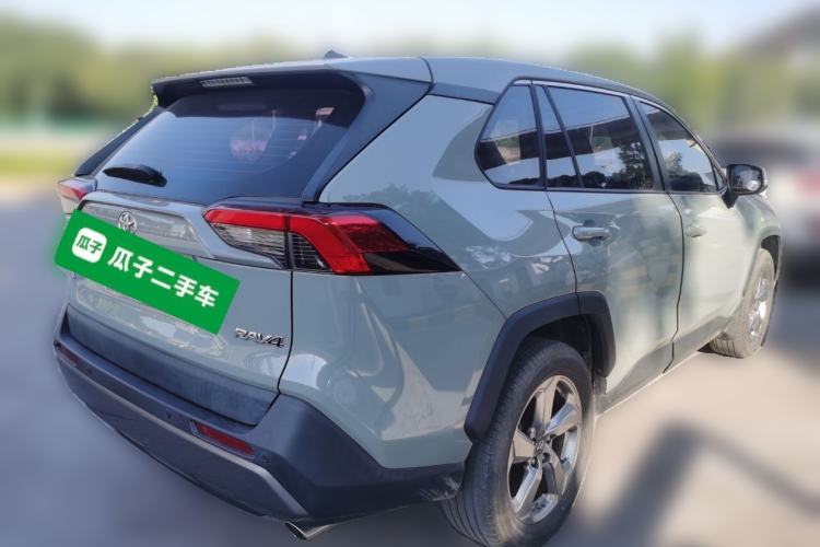 Used Toyota RAV4 2021 2.0L CVT Two-Wheel Drive Fashion Edition Rear Right 45 Deg