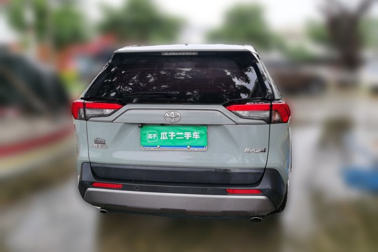 Used Toyota RAV4 2021 2.0L CVT Two-Wheel Drive Fashion Edition Rear