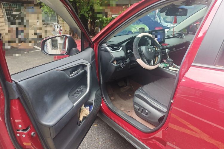 Used Toyota RAV4 2021 2.0L CVT Two-Wheel Drive Fashion PLUS Edition Driver Seat