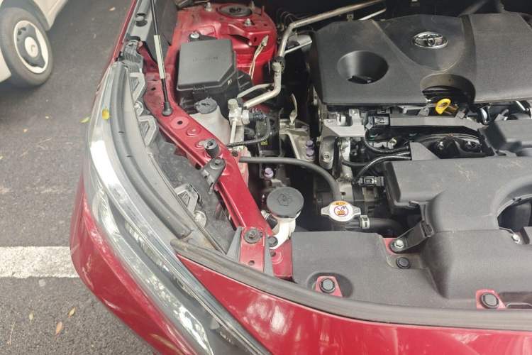 Used Toyota RAV4 2021 2.0L CVT Two-Wheel Drive Fashion PLUS Edition Engine Bay Right