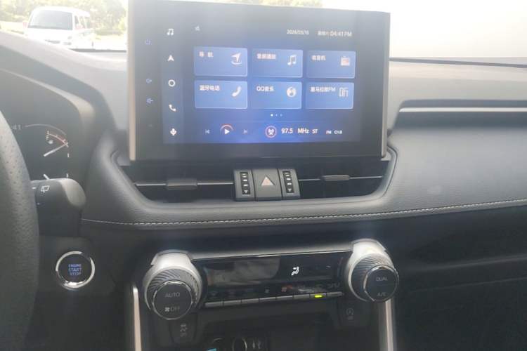 Used Toyota RAV4 2021 2.0L CVT Two-Wheel Drive Fashion Edition Audio And AC Panel