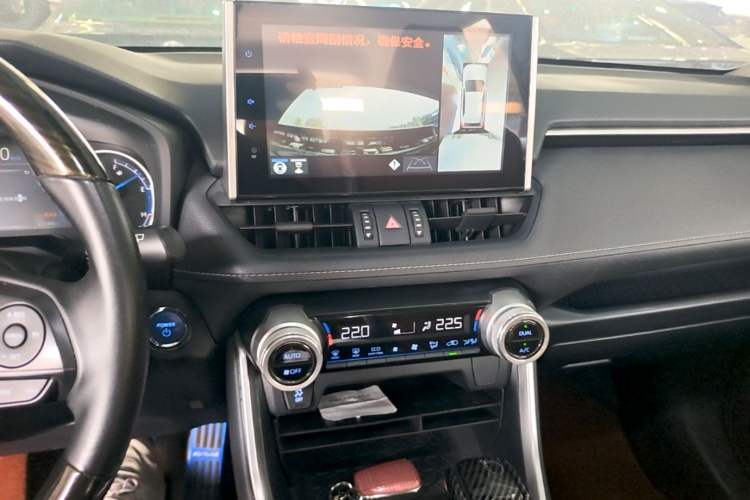 Used Toyota RAV4 2021 Dual-Engine 2.5L E-CVT Two-Wheel Drive Elite Edition Audio And AC Panel
