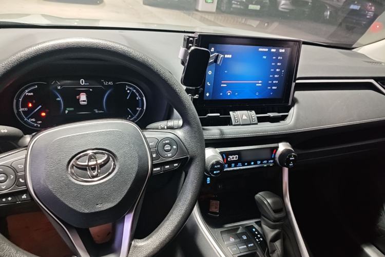 Used Toyota RAV4 2021 Dual-Engine 2.5L E-CVT Two-Wheel Drive Elite Edition Center Console