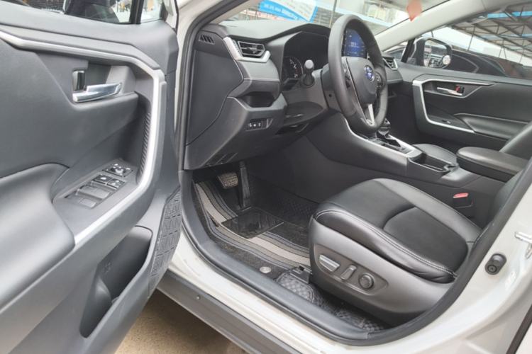 Used Toyota RAV4 2021 2.0L CVT Two-Wheel Drive Fashion Edition Driver Seat