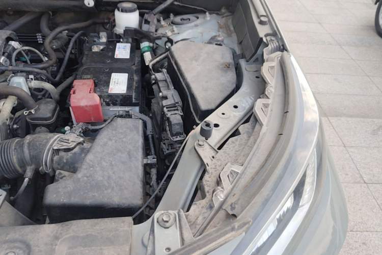 Used Toyota RAV4 2021 2.0L CVT Two-Wheel Drive Fashion Edition Engine Bay Left