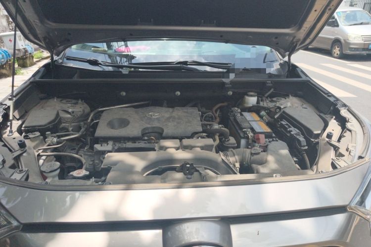 Used Toyota RAV4 2021 2.0L CVT Two-Wheel Drive Fashion PLUS Edition Engine Bay