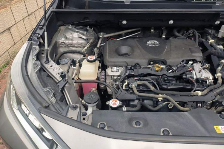 Used Toyota RAV4 2021 Revised Version Dual-Motor Hybrid 2.5L E-CVT Two-Wheel Drive Elite Edition Engine Bay Right