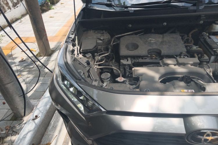 Used Toyota RAV4 2021 2.0L CVT Two-Wheel Drive Fashion PLUS Edition Engine Bay Right