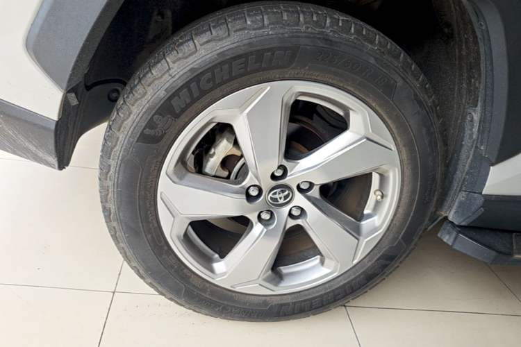 Used Toyota RAV4 2021 Dual-Engine 2.5L E-CVT Two-Wheel Drive Elite Edition Exterior 5