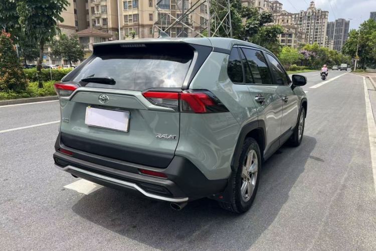 Used Toyota RAV4 2021 2.0L CVT Two-Wheel Drive Fashion PLUS Edition Exterior 6