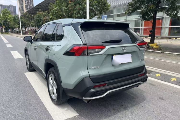 Used Toyota RAV4 2021 2.0L CVT Two-Wheel Drive Fashion PLUS Edition Exterior 9