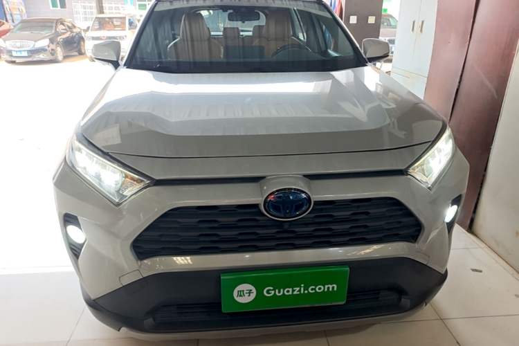 Used Toyota RAV4 2021 Dual-Engine 2.5L E-CVT Two-Wheel Drive Elite Edition Front