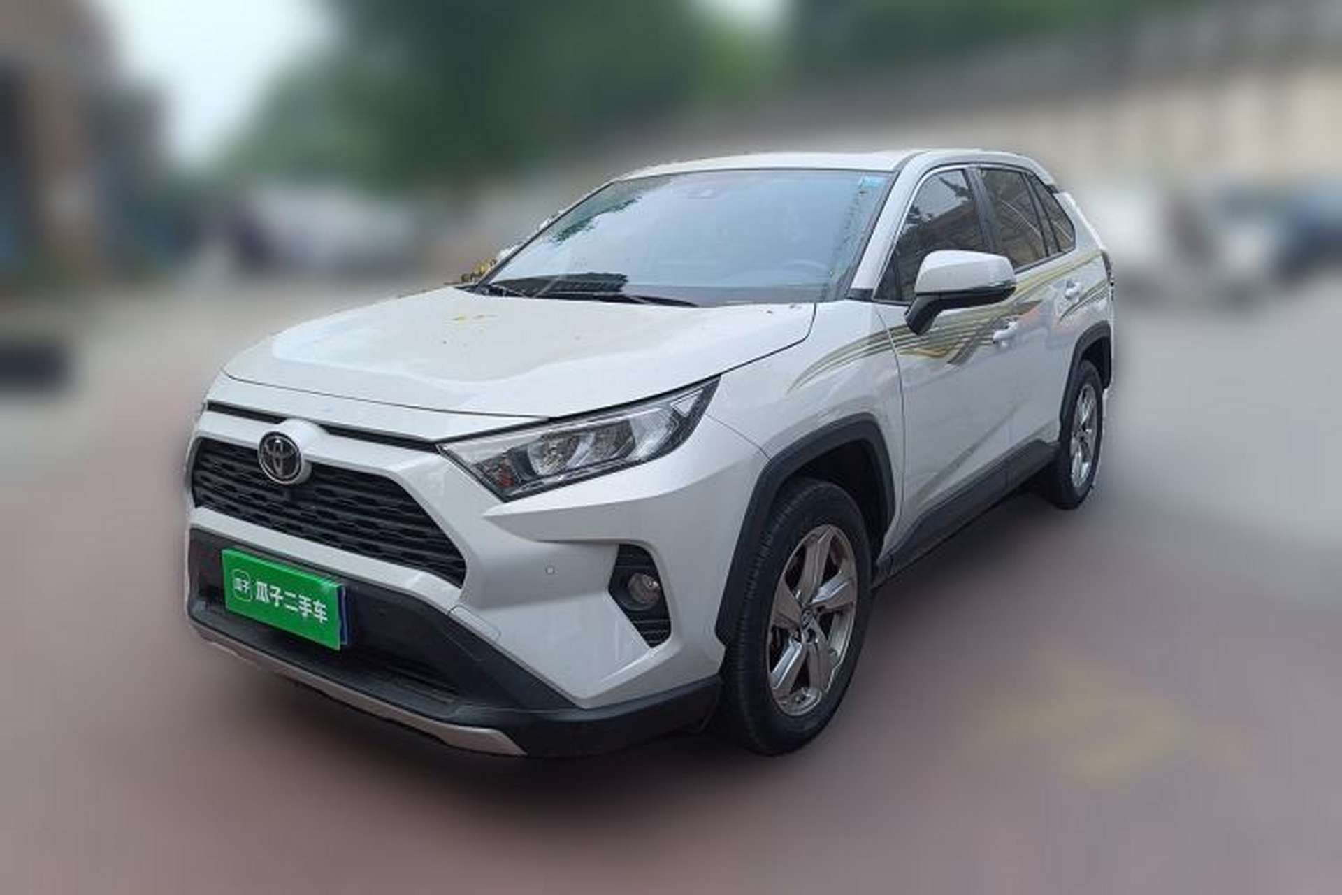 Used Toyota RAV4 2021 2.0L CVT Two-Wheel Drive Fashion PLUS Edition Front Left 45 Deg