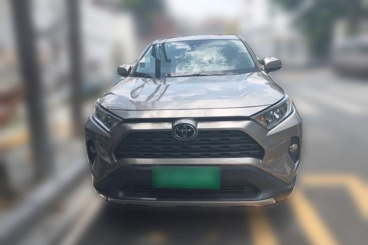 Used Toyota RAV4 2021 2.0L CVT Two-Wheel Drive Fashion PLUS Edition Front