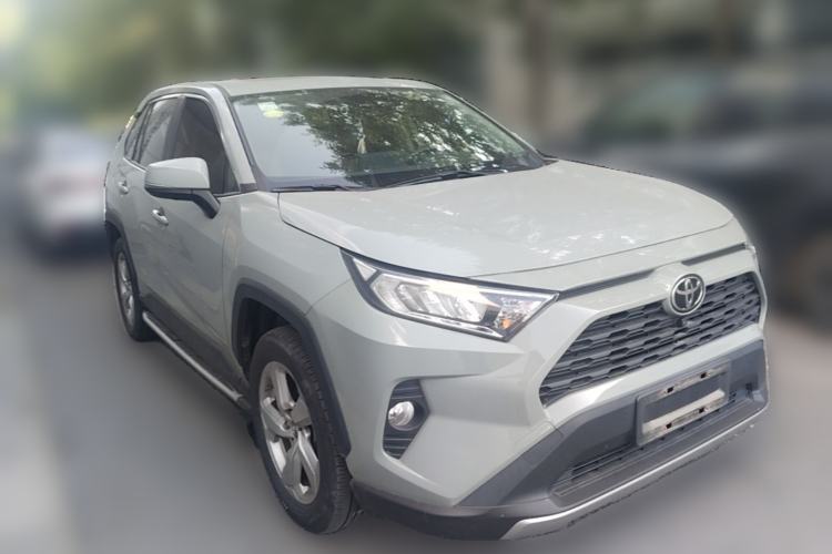 Used Toyota RAV4 2021 2.0L CVT Two-Wheel Drive Fashion Edition Front Right 45 Deg