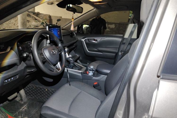 Used Toyota RAV4 2021 2.0L CVT Two-Wheel Drive Fashion Edition Left Front Seat