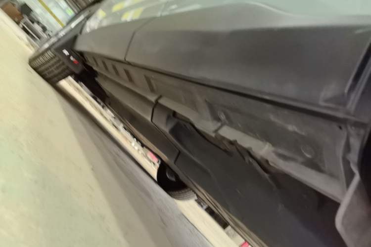 Used Toyota RAV4 2021 2.0L CVT Two-Wheel Drive Fashion PLUS Edition Left Side Sill