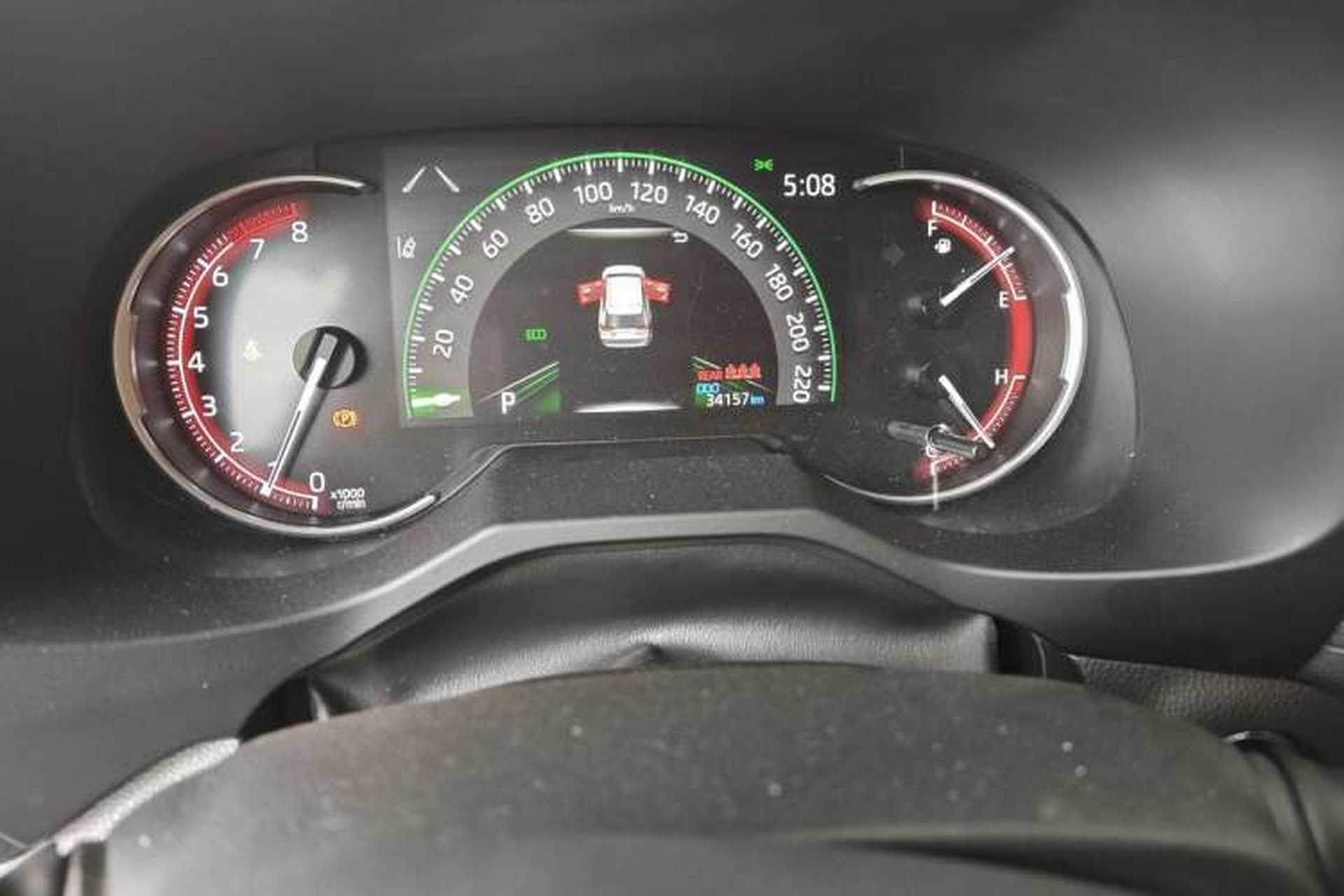 Used Toyota RAV4 2021 2.0L CVT Two-Wheel Drive Fashion PLUS Edition Odometer Close Up