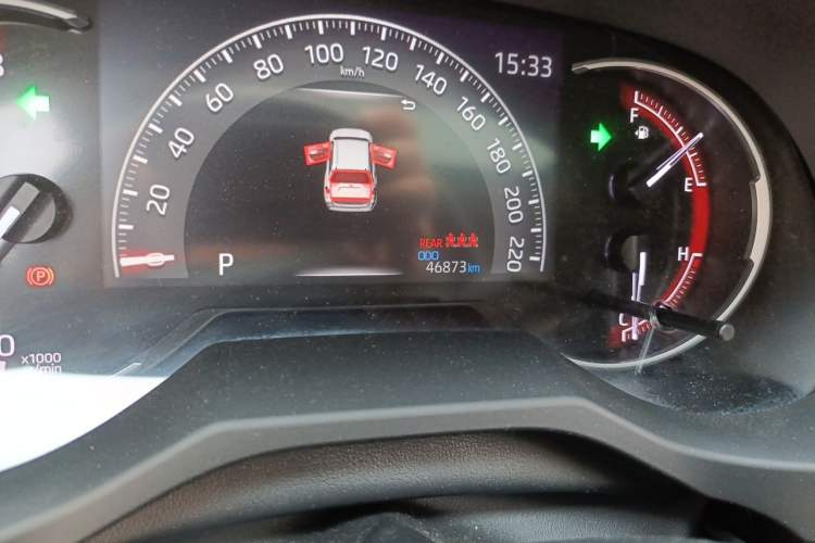 Used Toyota RAV4 2021 2.0L CVT Two-Wheel Drive Fashion PLUS Edition Odometer Close Up
