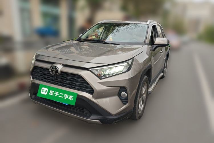 Used Toyota RAV4 2021 2.0L CVT Two-Wheel Drive Fashion PLUS Edition Guazi used car, China used car export, Used car for sale, Used  cars, Cheapest cars for sale