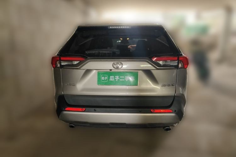 Used Toyota RAV4 2021 2.0L CVT Two-Wheel Drive Fashion Edition Rear
