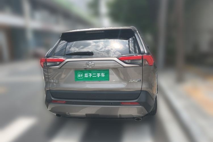 Used Toyota RAV4 2021 2.0L CVT Two-Wheel Drive Fashion PLUS Edition Rear