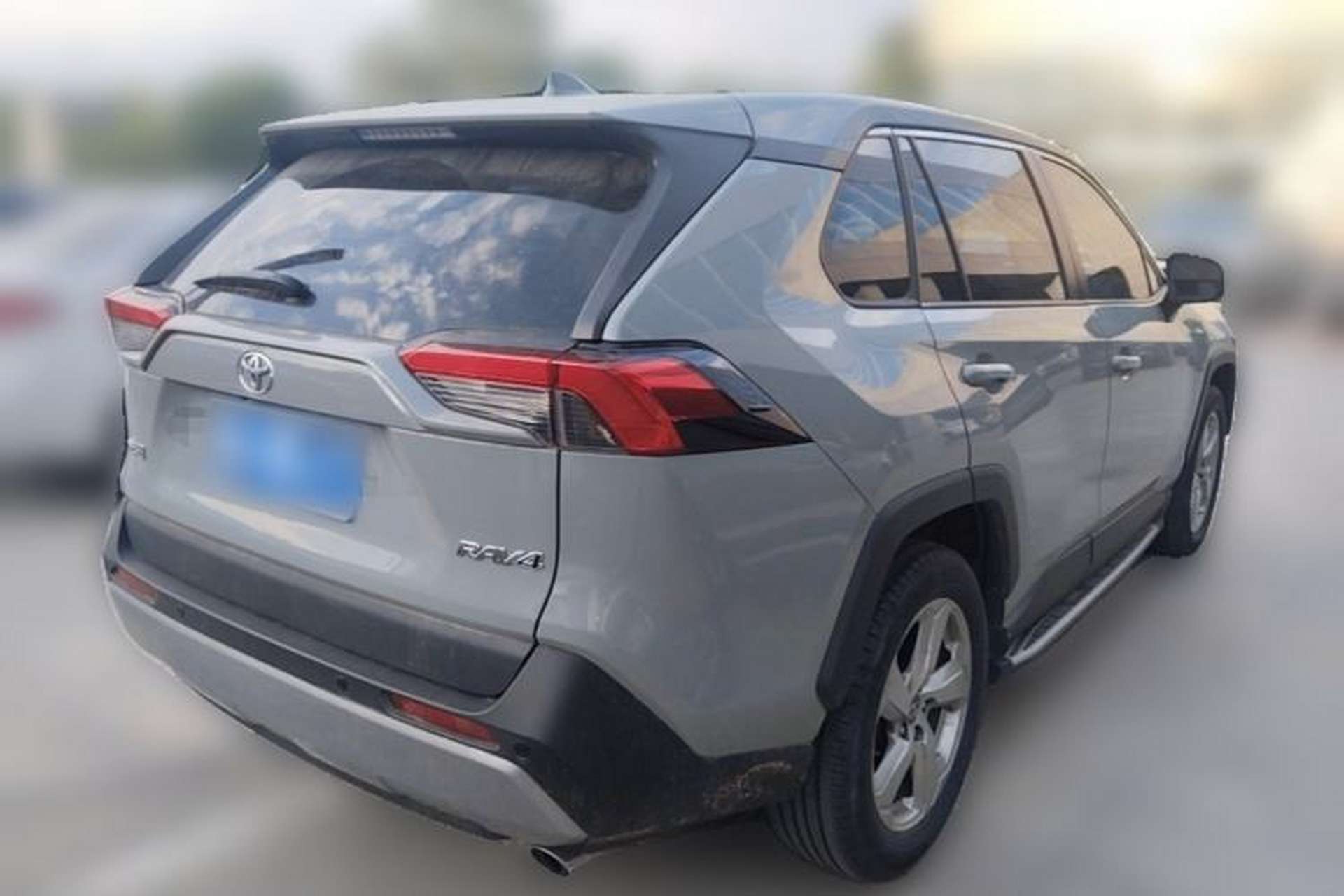 Used Toyota RAV4 2021 2.0L CVT Two-Wheel Drive Fashion Edition Rear Right 45 Deg