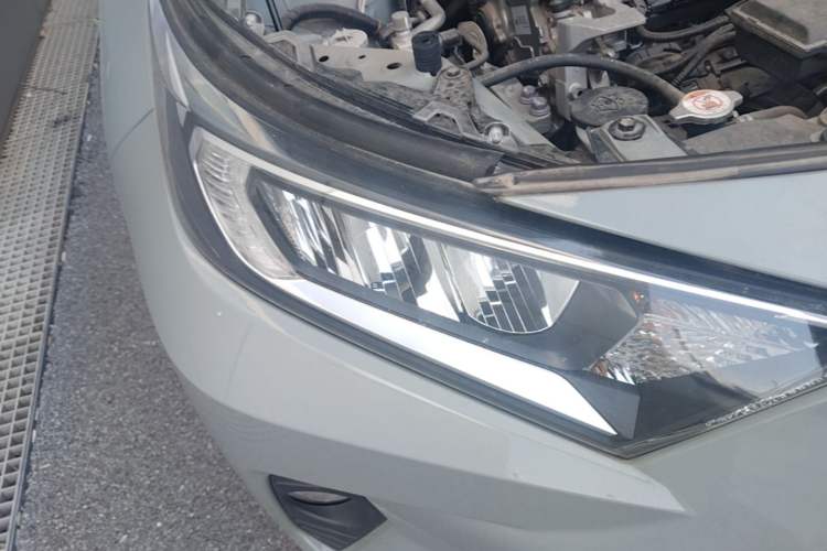 Used Toyota RAV4 2021 2.0L CVT Two-Wheel Drive Fashion Edition Right Front Headlight