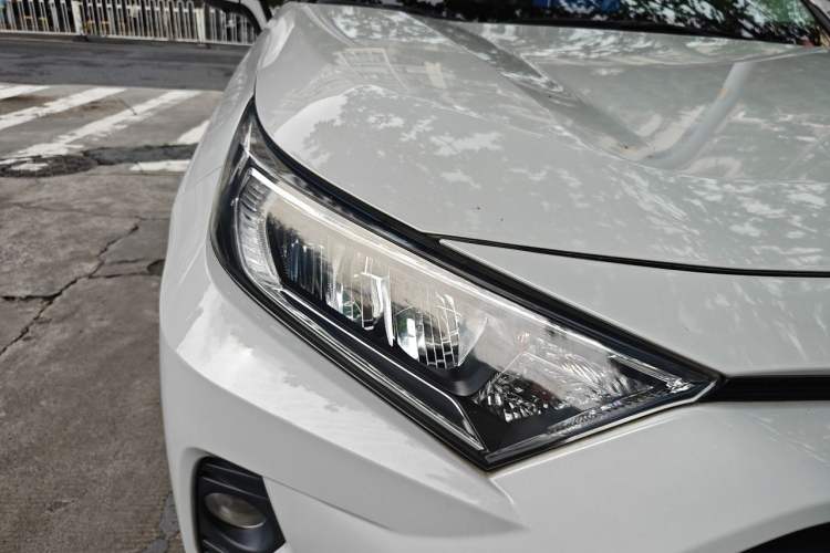 Used Toyota RAV4 2021 2.0L CVT Two-Wheel Drive Urban Edition Right Front Headlight