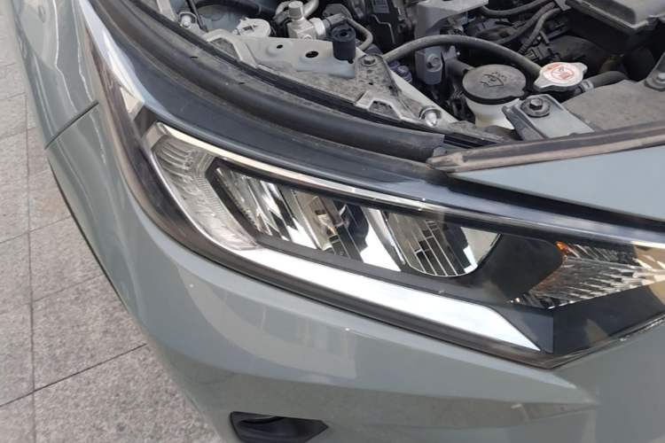 Used Toyota RAV4 2021 2.0L CVT Two-Wheel Drive Fashion Edition Right Front Headlight