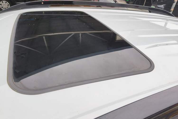 Used Toyota RAV4 2021 2.0L CVT Two-Wheel Drive Fashion Edition Roof