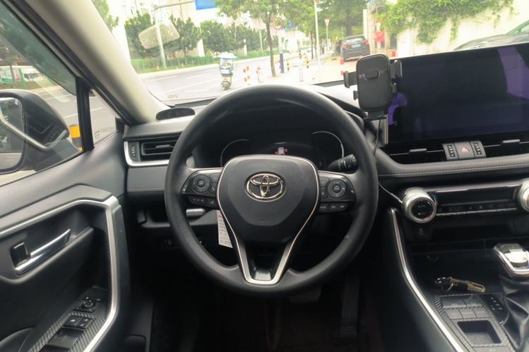 Used Toyota RAV4 2021 Revised Version Dual-Motor Hybrid 2.5L E-CVT Two-Wheel Drive Elite Edition Steering Wheel