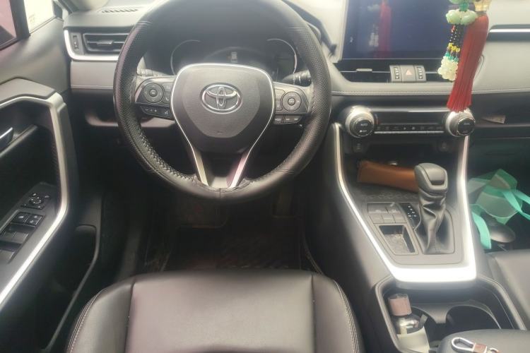 Used Toyota RAV4 2021 2.0L CVT Two-Wheel Drive Fashion Edition Steering Wheel