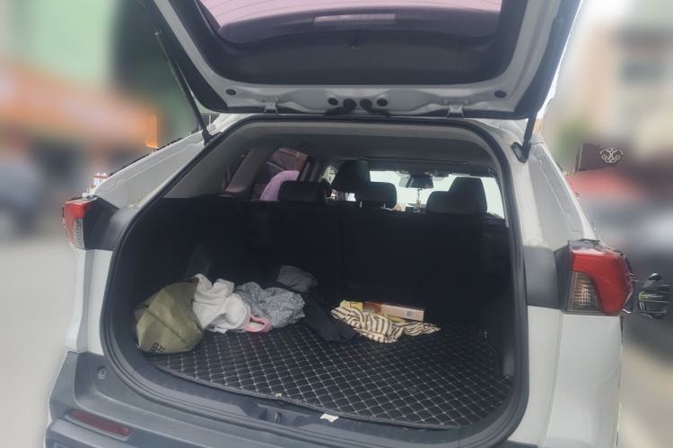 Used Toyota RAV4 2021 2.0L CVT Two-Wheel Drive Fashion Edition Trunk