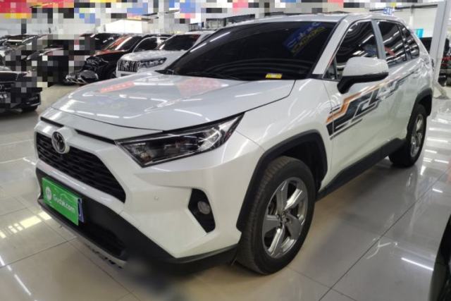 Used Toyota RAV4 2021 2.0L CVT Two-Wheel Drive Fashion PLUS Edition