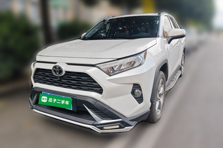 Used Toyota RAV4 2021 2.0L CVT Two-Wheel Drive Fashion Edition Guazi used car, China used car export, Used car for sale, Used  cars, Cheapest cars for sale