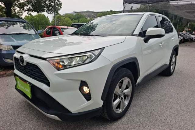 Used Toyota RAV4 2021 2.0L CVT Two-Wheel Drive Fashion Edition