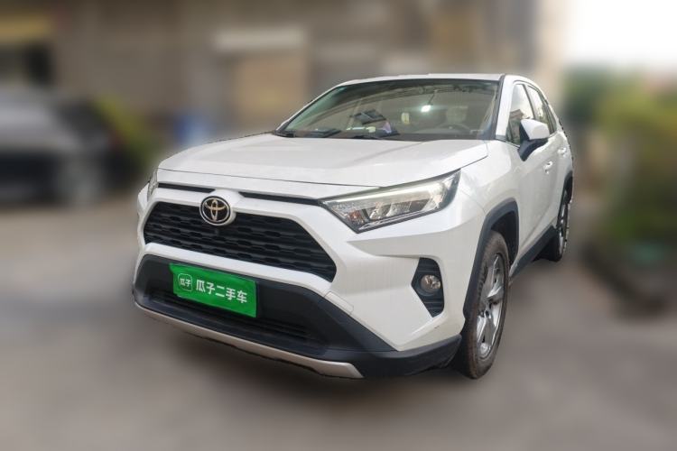Used Toyota RAV4 2021 2.0L CVT Two-Wheel Drive Fashion Edition Guazi used car, China used car export, Used car for sale, Used  cars, Cheapest cars for sale