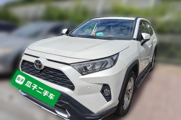 Used Toyota RAV4 2021 2.0L CVT Two-Wheel Drive Fashion PLUS Edition Guazi used car, China used car export, Used car for sale, Used  cars, Cheapest cars for sale