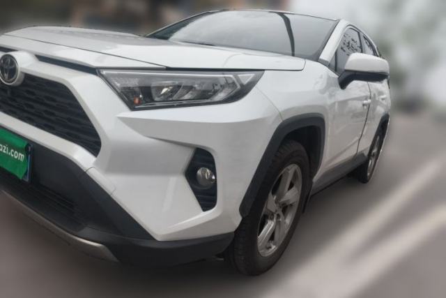 Used Toyota RAV4 2021 2.0L CVT Two-Wheel Drive Fashion Edition