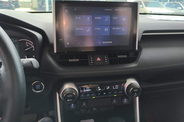 Used Toyota RAV4 2021 2.0L CVT Two-Wheel Drive Fashion PLUS Edition Audio And AC Panel