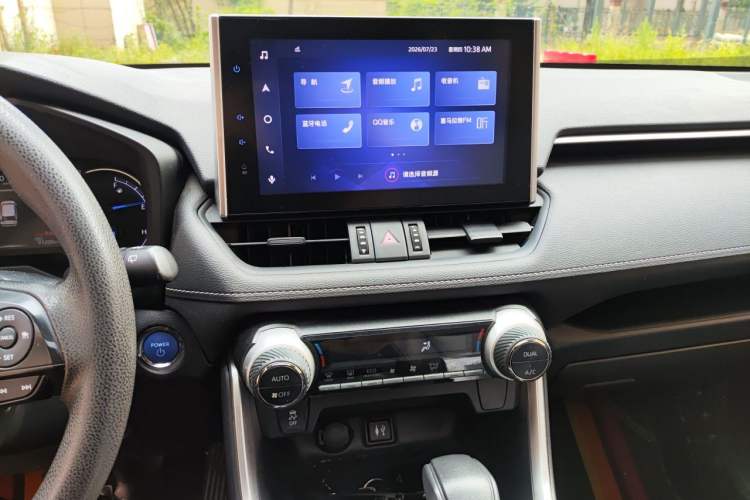 Used Toyota RAV4 2021 Dual-Engine 2.5L E-CVT Two-Wheel Drive Elite Edition Audio And AC Panel