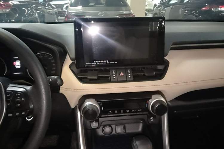 Used Toyota RAV4 2021 2.0L CVT Two-Wheel Drive Urban Edition Audio And AC Panel