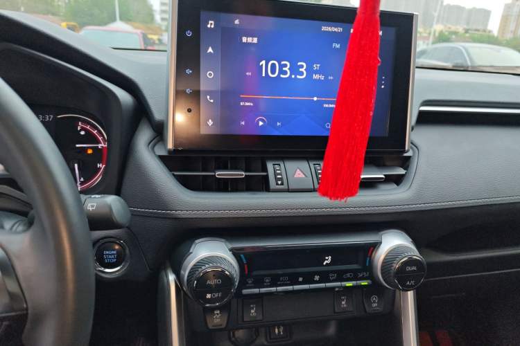 Used Toyota RAV4 2021 2.0L CVT Two-Wheel Drive Fashion PLUS Edition Audio And AC Panel